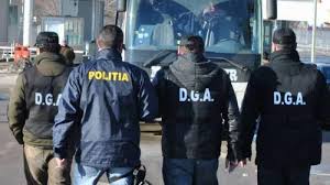 Corupție la Bacău: Funcționar prins în flagrant cu șpagă de mii de euro